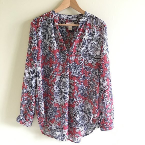 LOFT ANN TAYLOR FLORAL SHEER BLOUSE‎ TOP V NECK - Picture 1 of 5